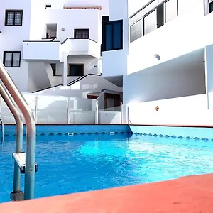  Apartamento Two Bedroom In Los Cristianos Colina Ii
